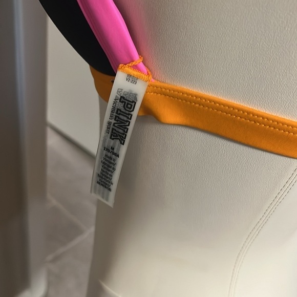 NWT pink swimsuit top only size medium black pink by Victoria secrets PINK - Picture 9 of 9